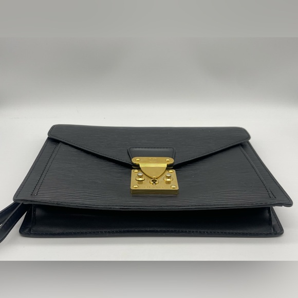 Louis Vuitton Epi Clutch - Picture 6 of 12